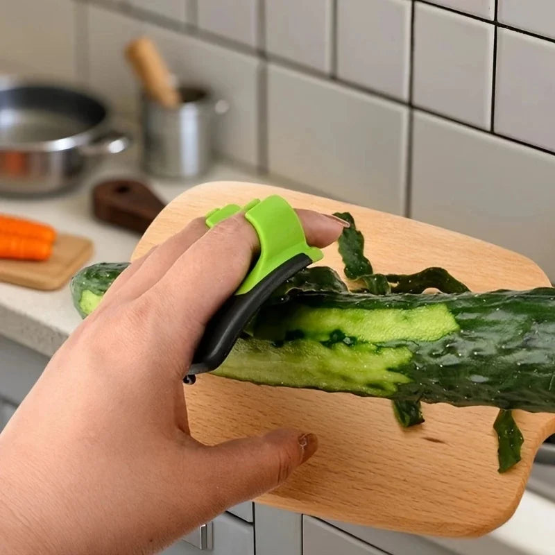 Sharp Vegetable Peeler - Non-Slip Grip Kitchen Tool