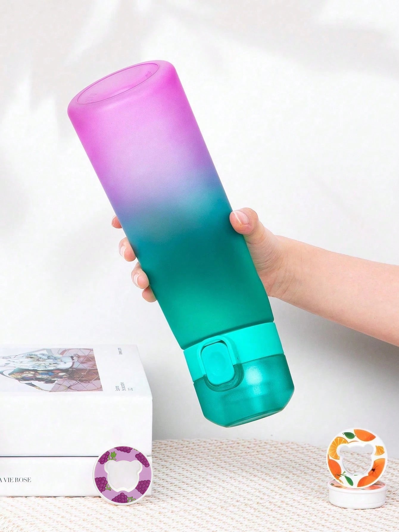 Flavored Water Bottle - 650ml Frosted Black with Scent Pod