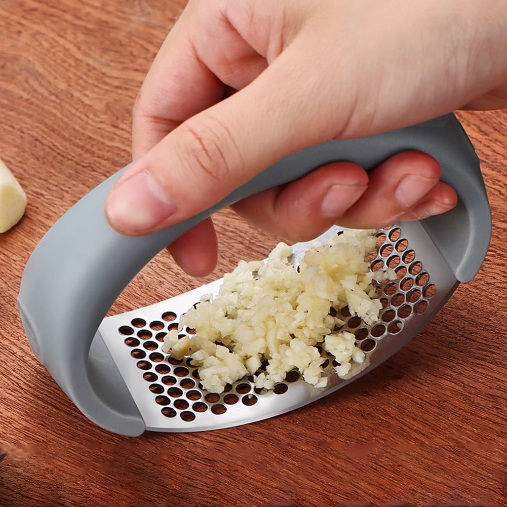 Stainless Steel Garlic Press - Manual Crusher and Chopper