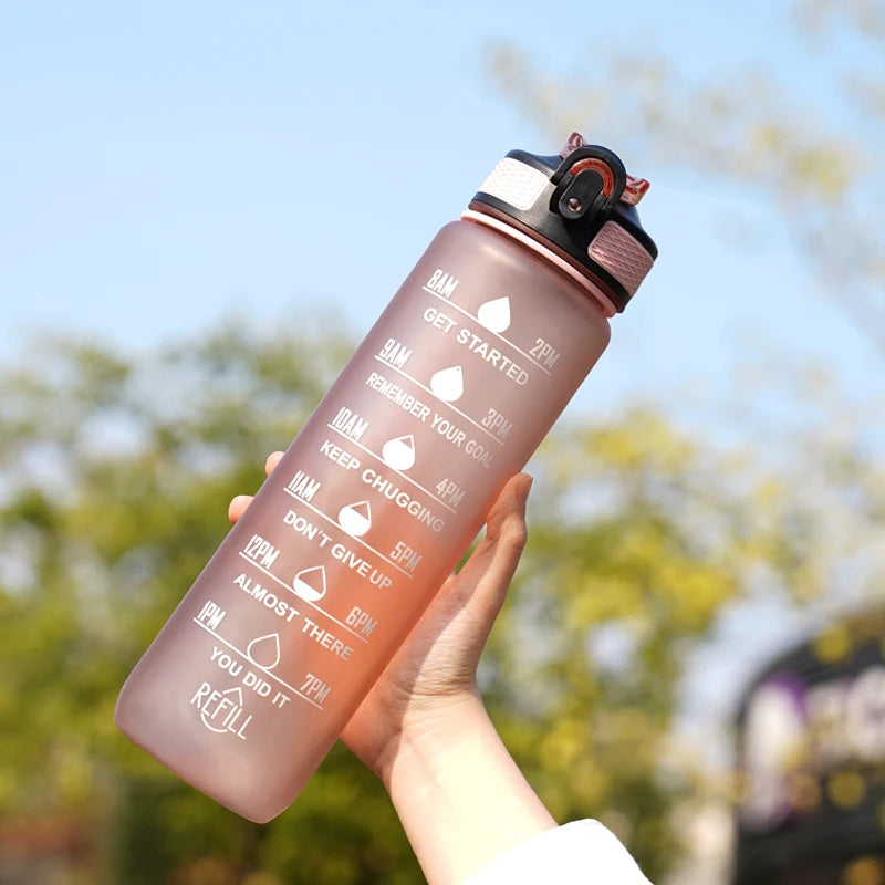 Motivational Water Bottle - 1L with Time Marks and Straw